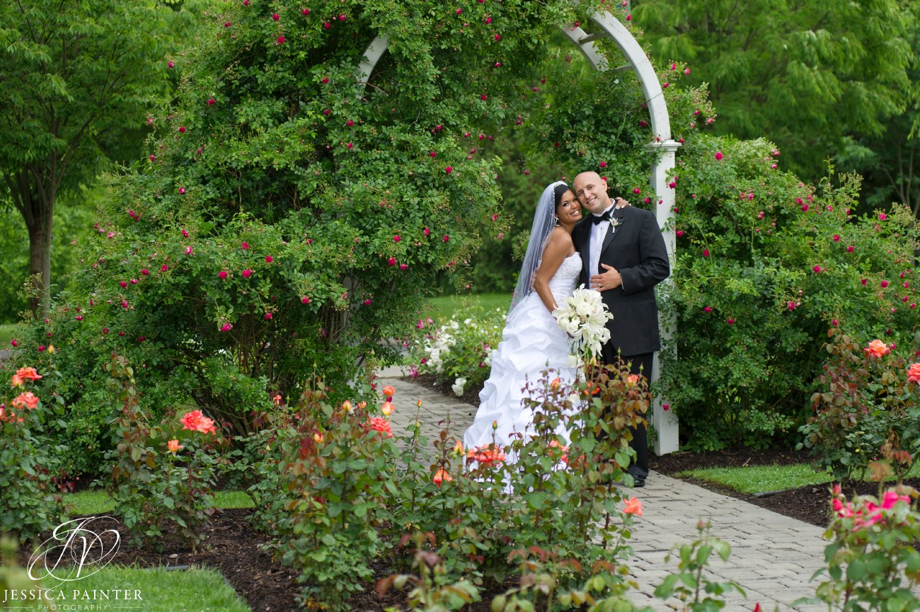 albany wedding, schenectady wedding, Schenectady rose garden, bride and groom, portrait photos