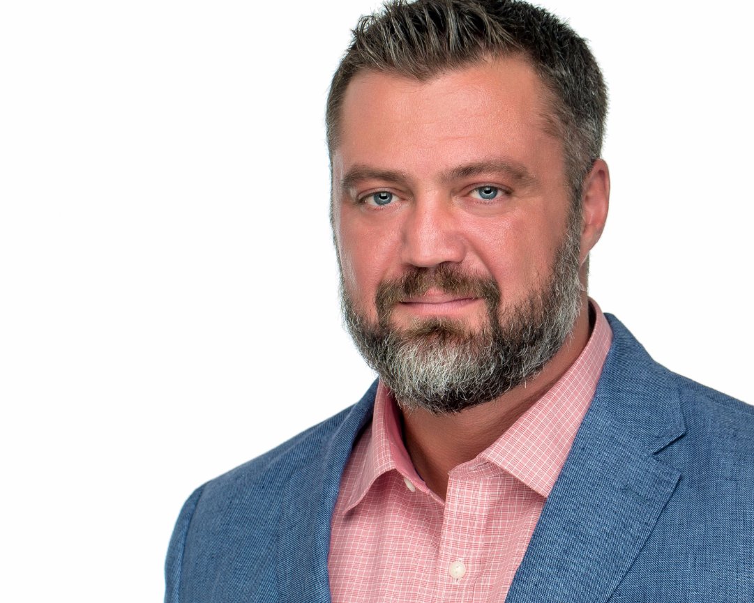 Professional Headshots in Hilton Head I Laura Fraser’s Leadership Portraits