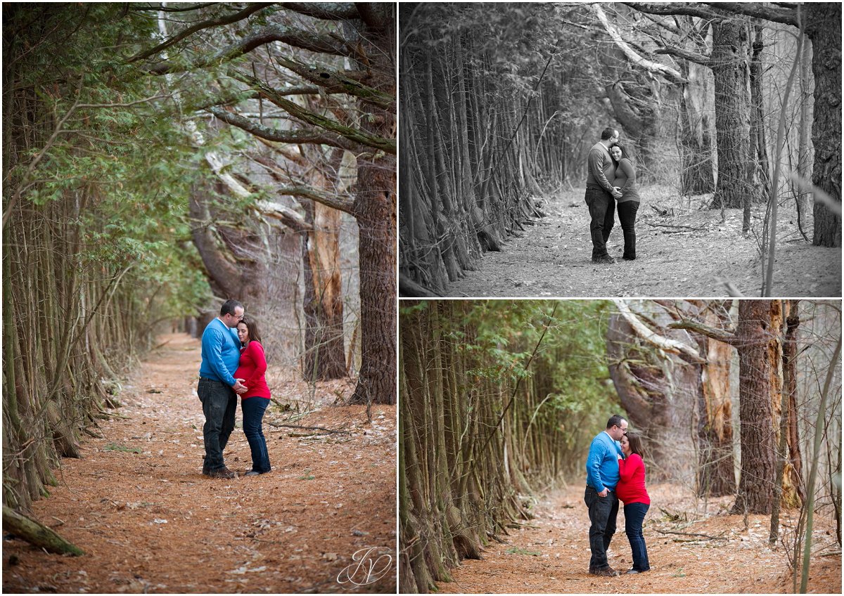 pregnancy photo outside maternity session outside