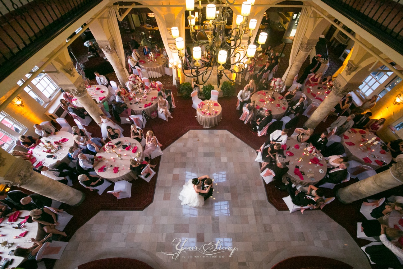 Lindsey + Ross- 4204 Main Street Brewery