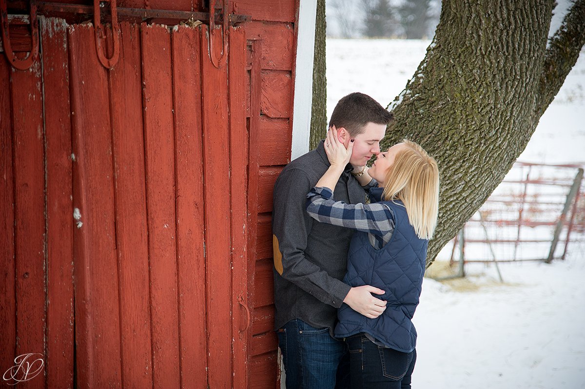winter engagement photos jessica painter photography