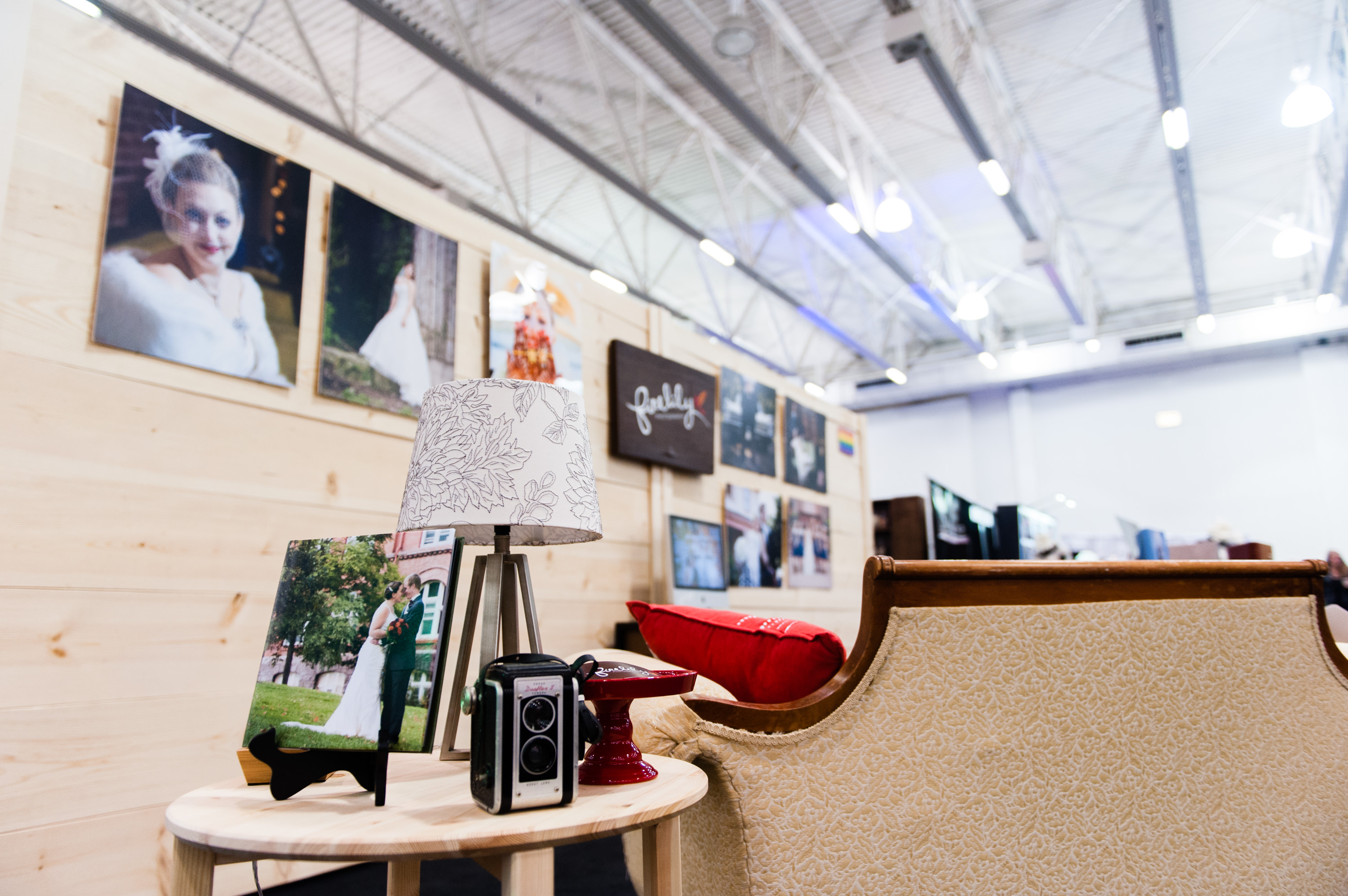Firelily Photography Madison, WI 2017 Winter Bridal Show Booth | Bridal show booth display seating area