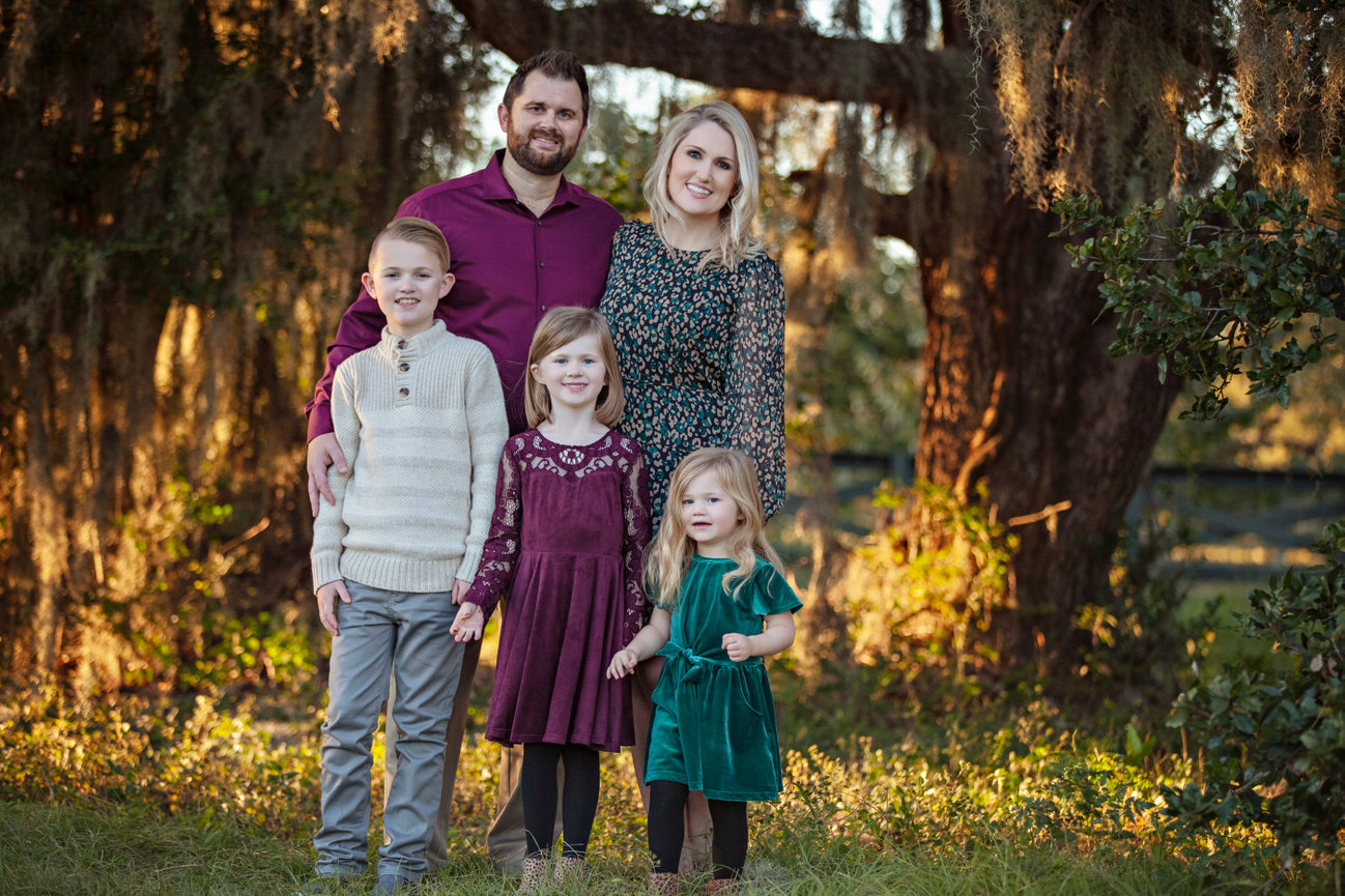 Christmas Minis 2023 Mossy Tree, Spring TX Photographer