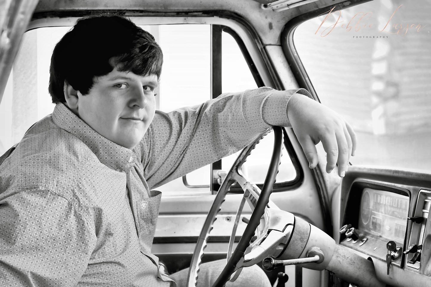 chevy truck senior boy picture debbie larson photography