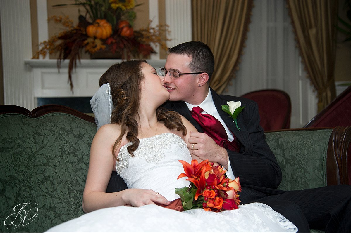 first kiss photo, Schenectady Wedding Photographer, wedding ceremony stockade inn, The Stockade Inn