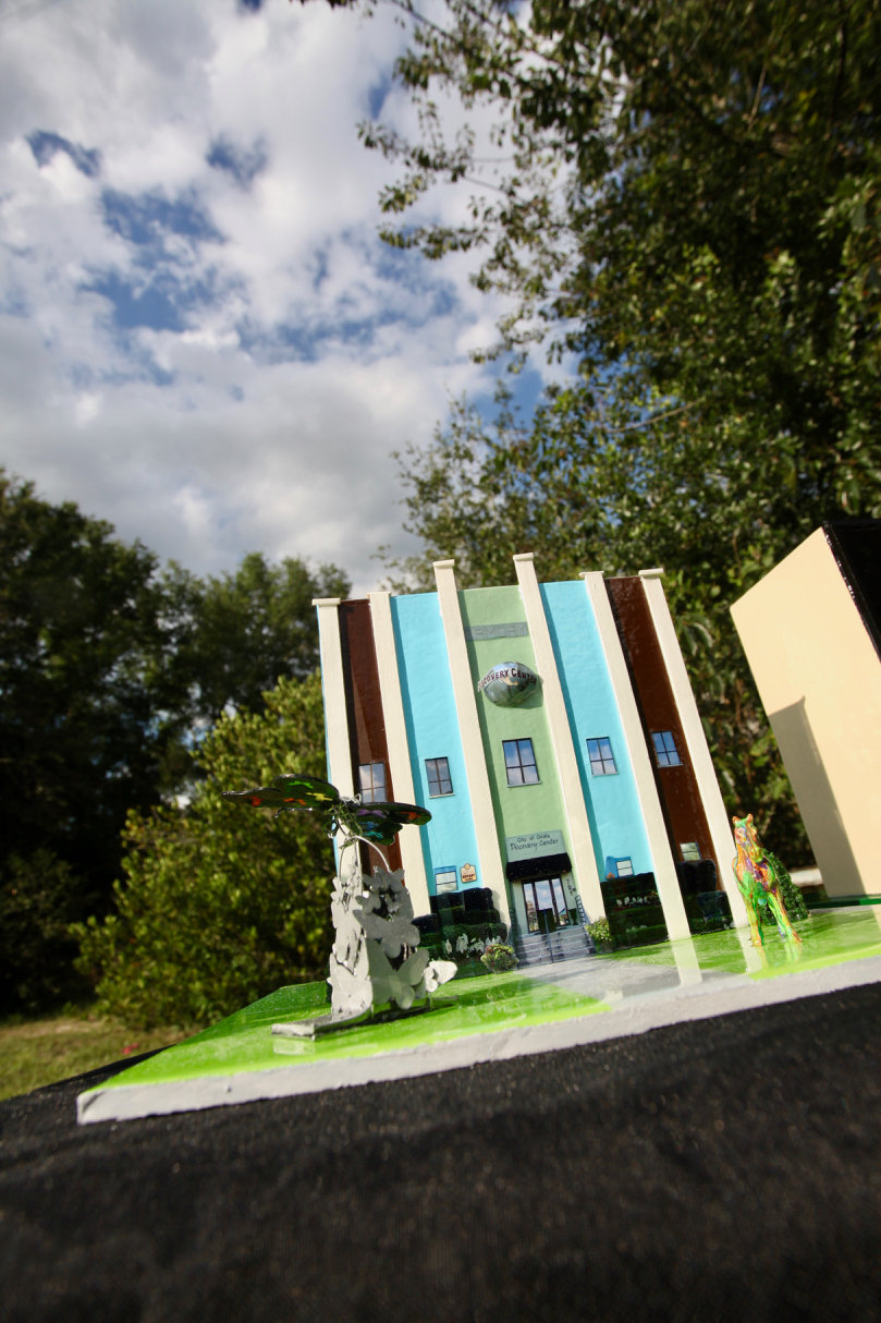 SMALL SPACES, BIG PLACES Artistic LunaSea