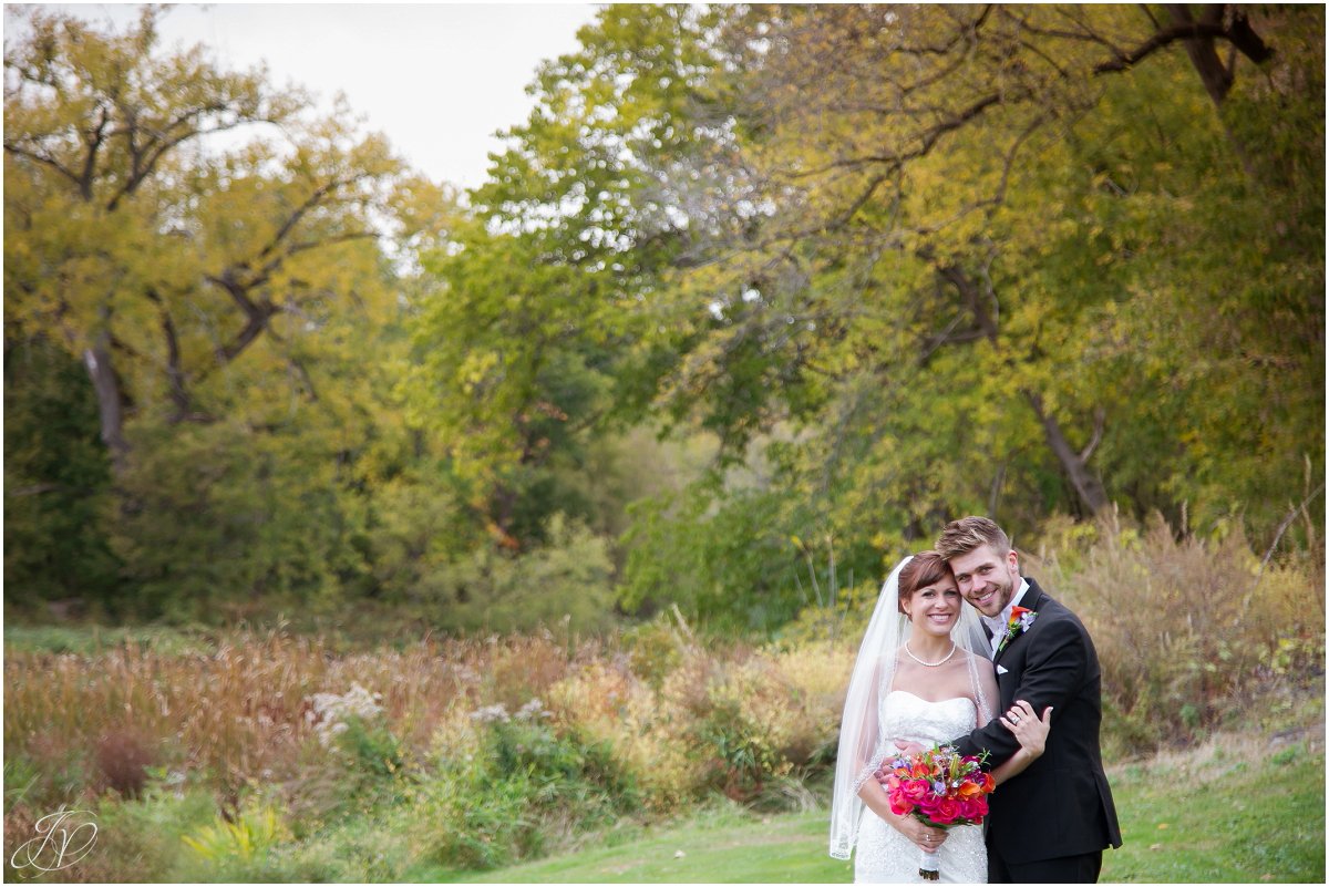 classic bridal portrait glen sanders mansion wedding fall