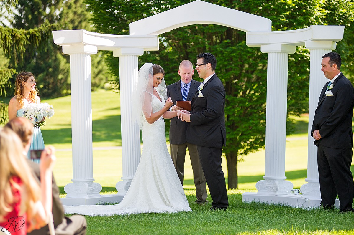 wedding ceremony at Shenandoah valley golf club