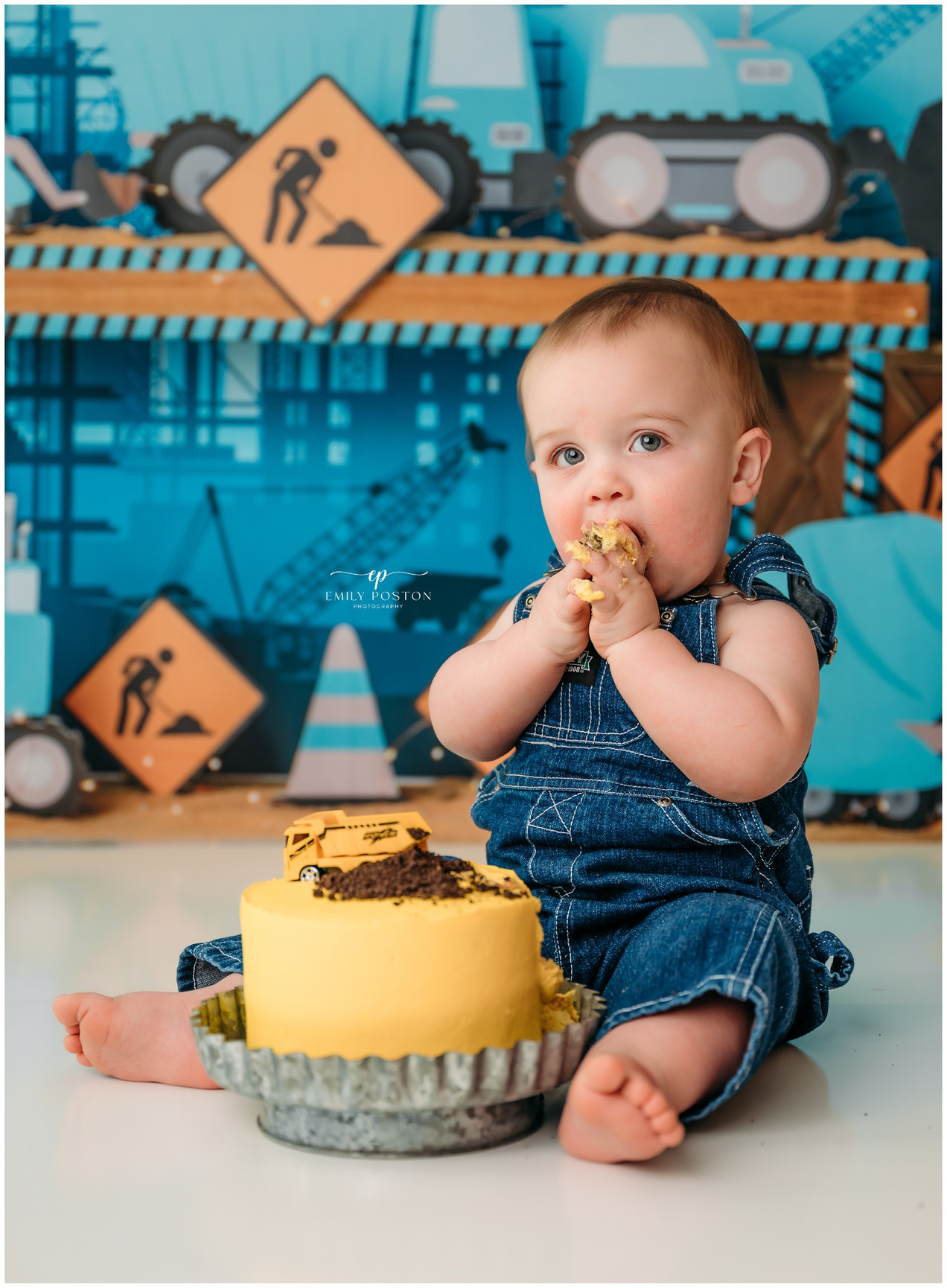 Augusta GA Construction Themed First Birthday and Cake Smash Portraits |  Mary Beth's Photography | Augusta GA Newborn Photographer, Augusta GA  Family Photography - Augusta GA Newborn Photographer | Mary Beth's  Photography