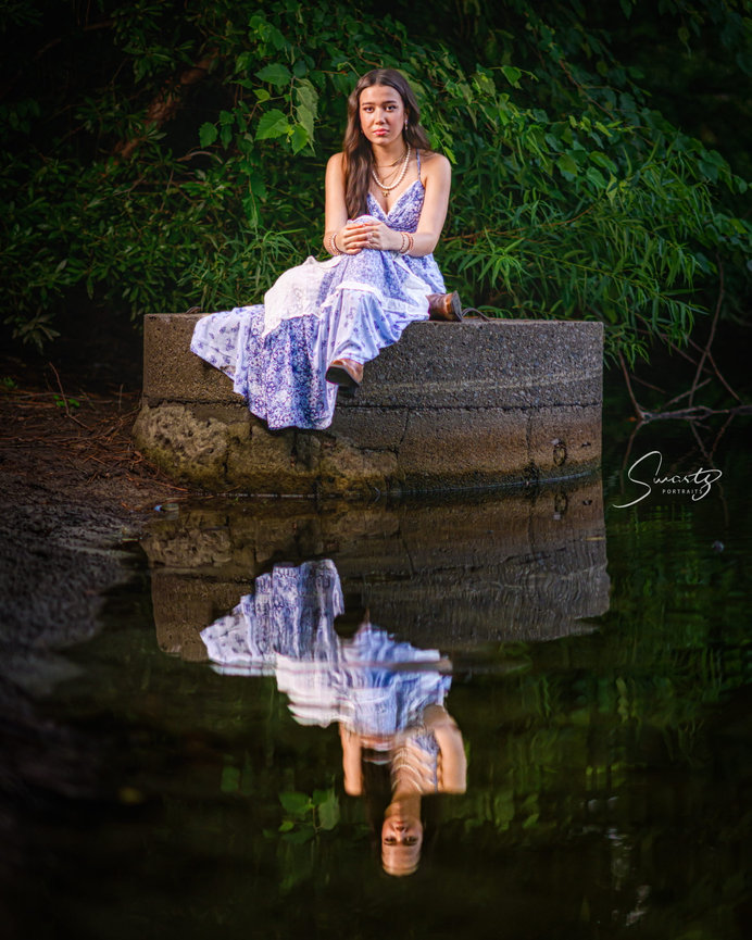Senior portrait at a Texas Hill Country setting, thoughtful boutique session, Swartz Portraits Greater Houston serving Spring ISD