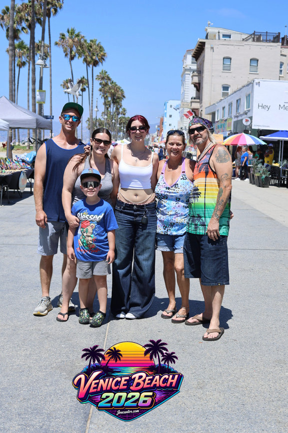 Venice Beach Work by Joe Cantor Photography in Los Angeles for event photography and prints on the spot.