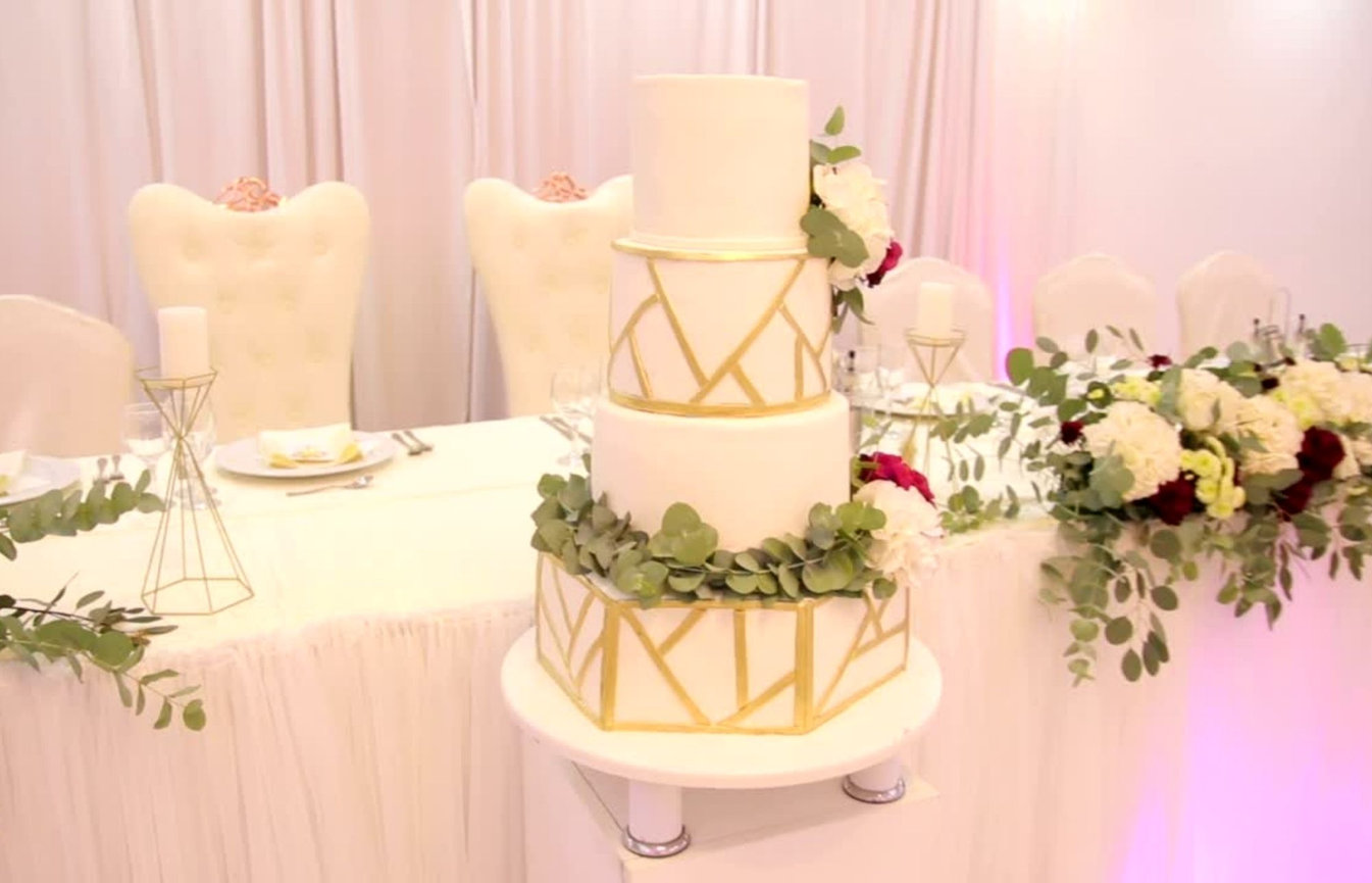 WEDDING CAKE TASTING The DollFace Chef