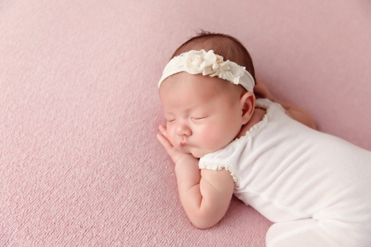 Teeny tiny baby girl, Los Angeles Newborn Photography - Los Angeles Newborn  Baby Photographer, Maxine Evans Photography