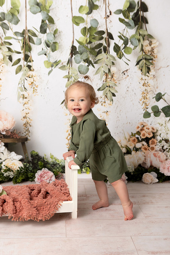 eau claire baby and family photographer near me