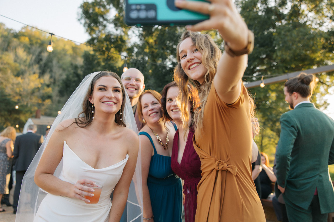 Spring Drakewood Wedding: Guest Attire - Drakewoodfarm