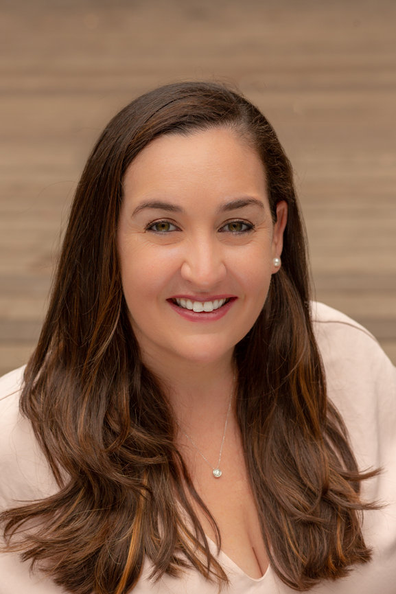 Professional headshot of San Francisco woman.
