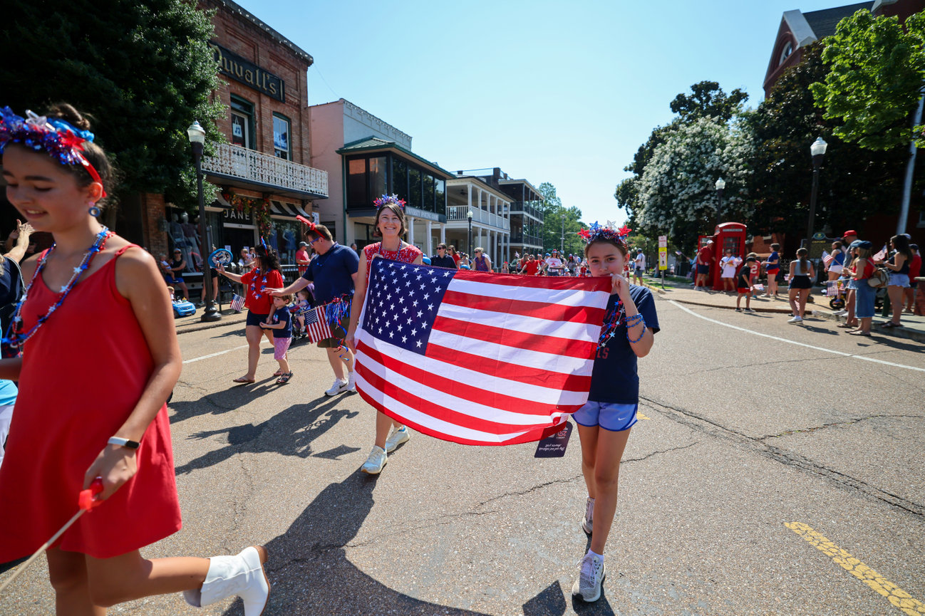 Photography by Josh in Oxford, Mississippi supporting small business visibility on the 4th of July in Oxford page.