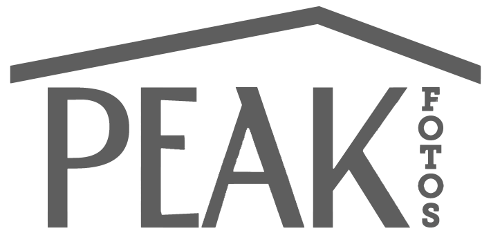 Peak Fotos Logo