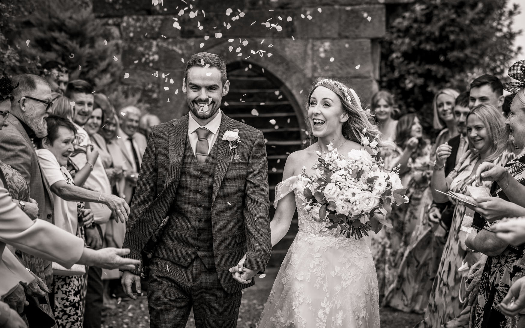 How Affordable Wedding Photographers Are Positioned Within the Wider Market
