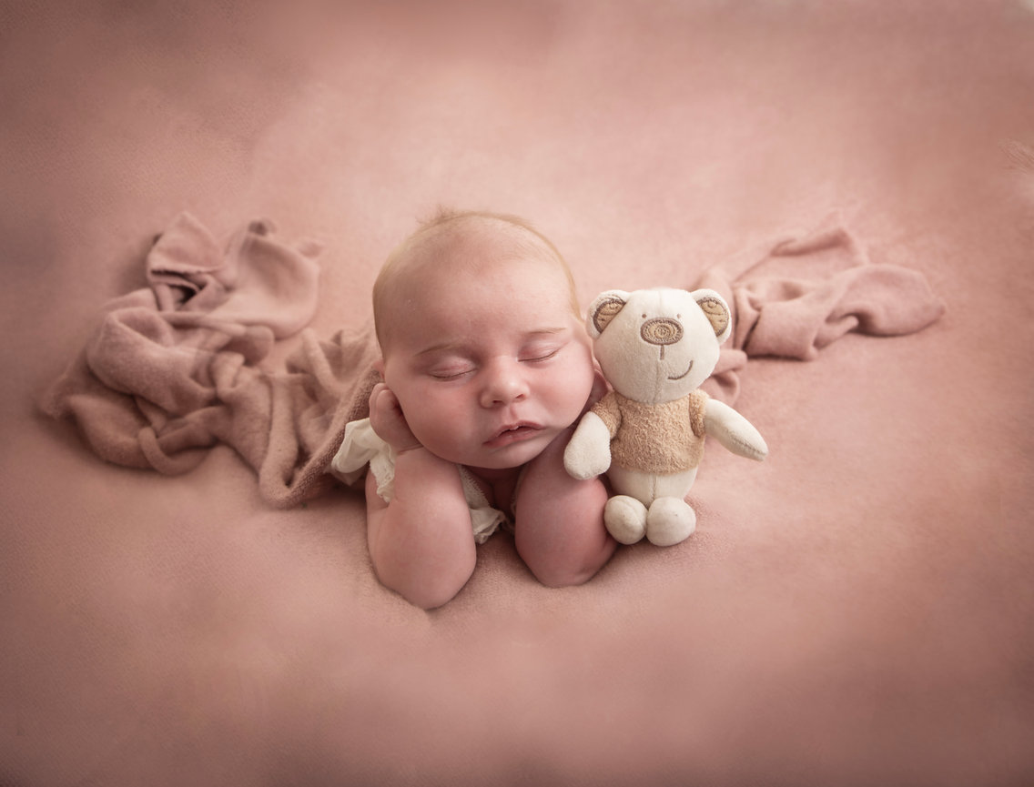 plymouth newborn photographer
