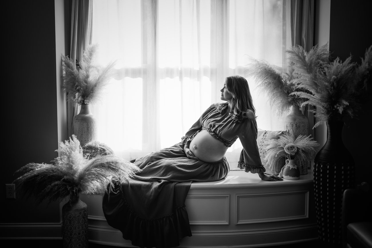 maternity photoshoot in Michelle Gunton's studio in Youngsville NC