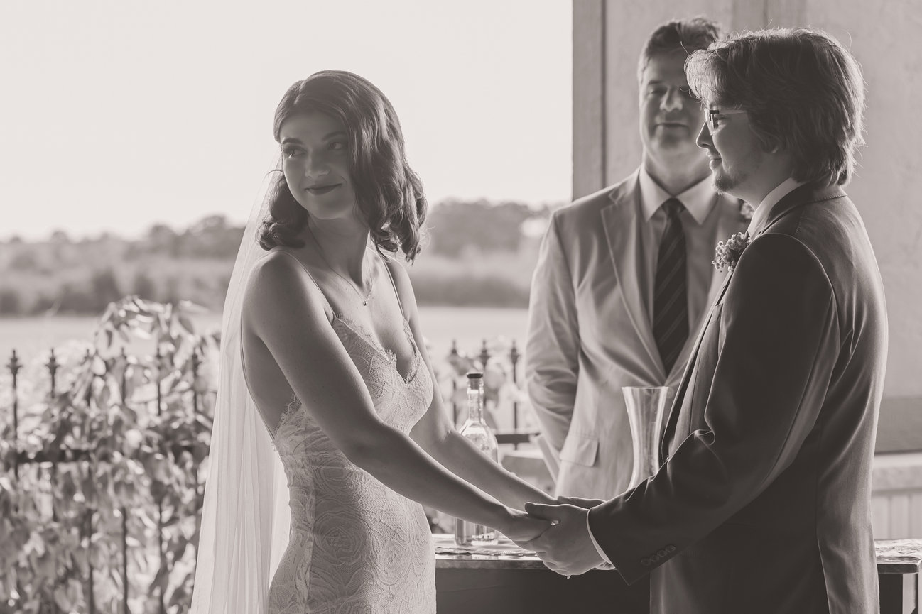 Professional portrait photography in Burnsville, MN for business profiles, family sessions, and personal branding.